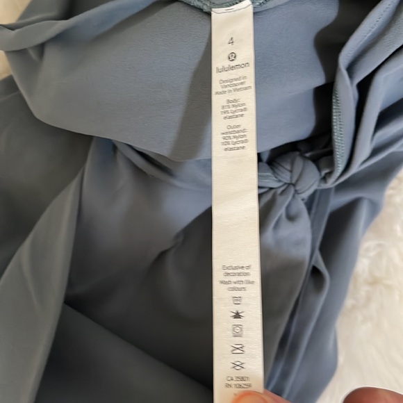 Lululemon Tie Front blue charcoal leggings - Picture 4 of 4